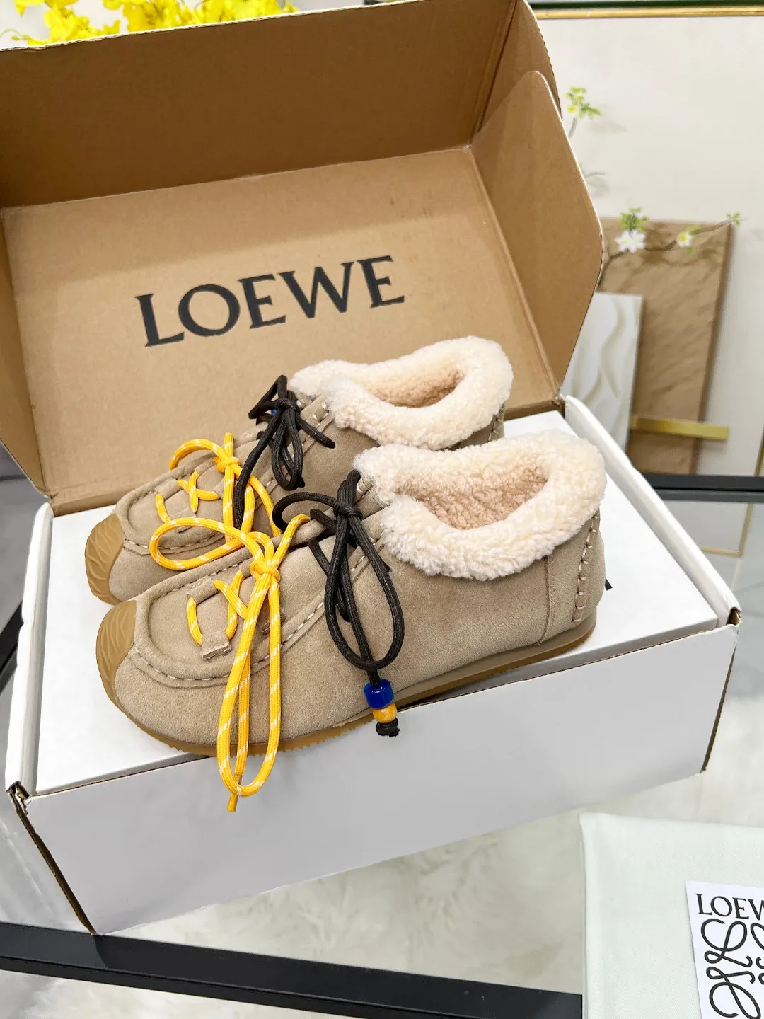 👟👟Ex-factory price 480👟👟 2025 autumn and winter Maoli new model, the same style as Wang Yibo! Kangaroo shoes, couple style Loewe Ballet Runner 2.0 sneakers, moral training shoes, new color matching retro series running shoes, standard size: 35–40